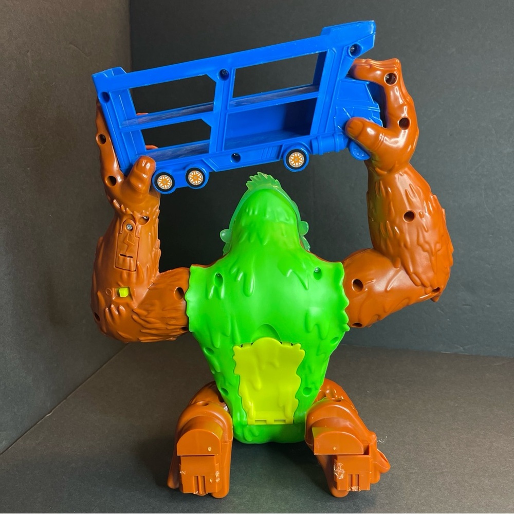 Hot Wheels Toxic Gorilla Bus Slam Action Figure Lights Sounds Gorilla WORKS - Picture 5 of 14